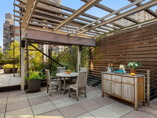 7 East 17th Street image 22 of 25