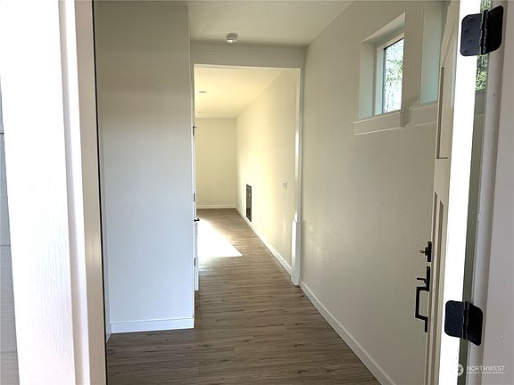 3rd image of 11115 NE 91st Avenue