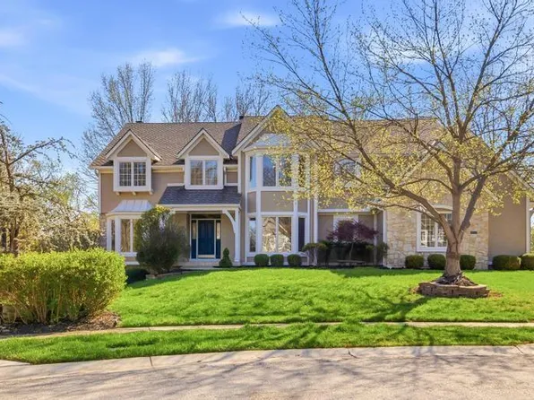 9305 W 139th St, Overland Park, KS 66221