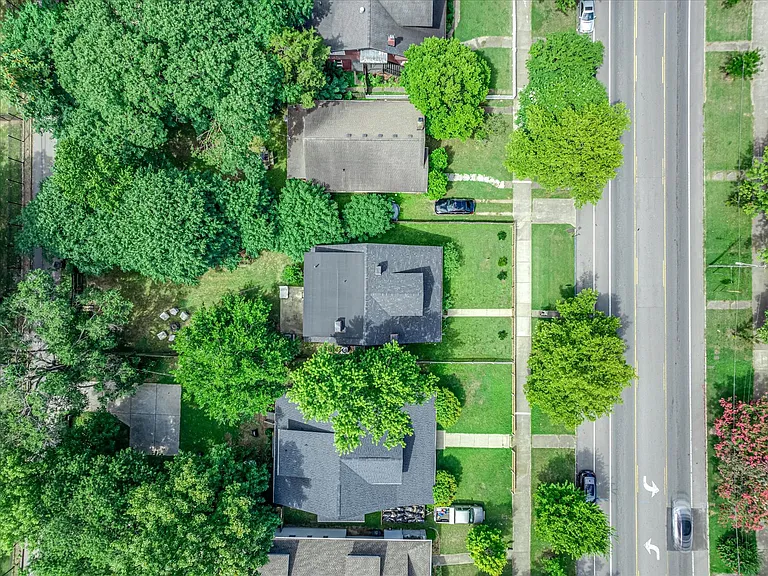 708 Shelby Ave — Photo 32