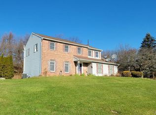 4289 Lenmar Dr N, Coplay, PA 18037
