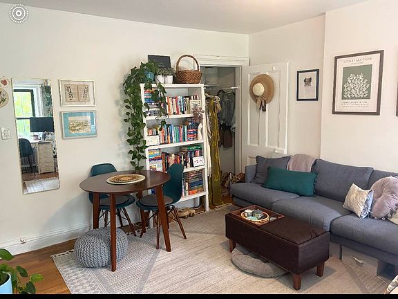 2nd image of 66 Livingston St APT 8