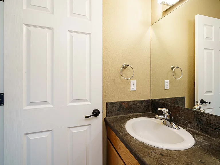 1926 SE 11th Ave #1926 — Photo 27