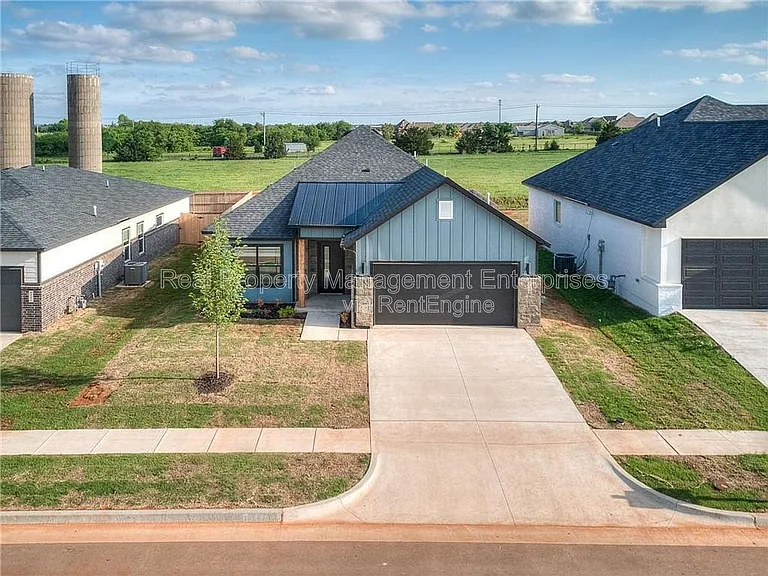 8104 NW 151st Cir — Photo 35