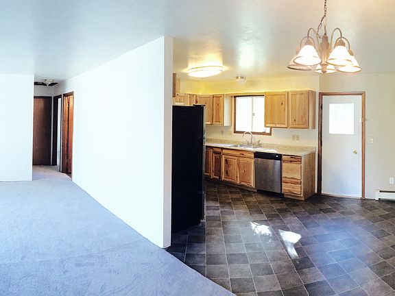 5th image of 1217 Wild Rose Ave