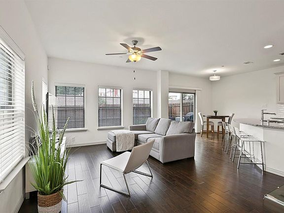 2nd image of 2301 Cortellia St