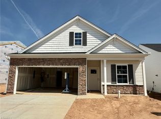 180 Candytuft Ct, Lexington, NC 27295