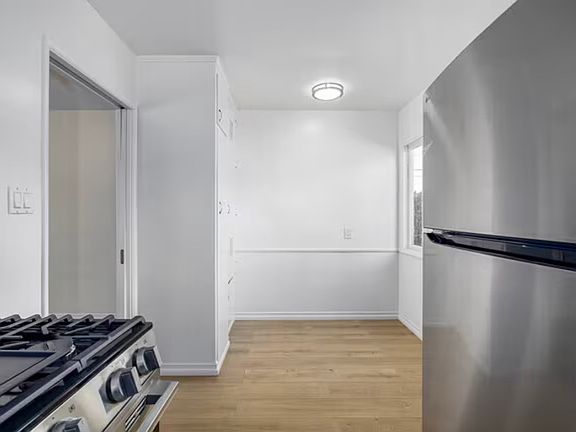 5th image of 7001 Hazeltine Ave #7009-1/2