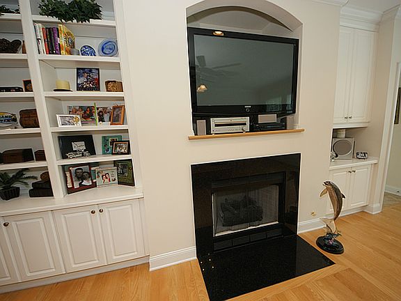 4th image of 3876 Plantation Lakes Dr