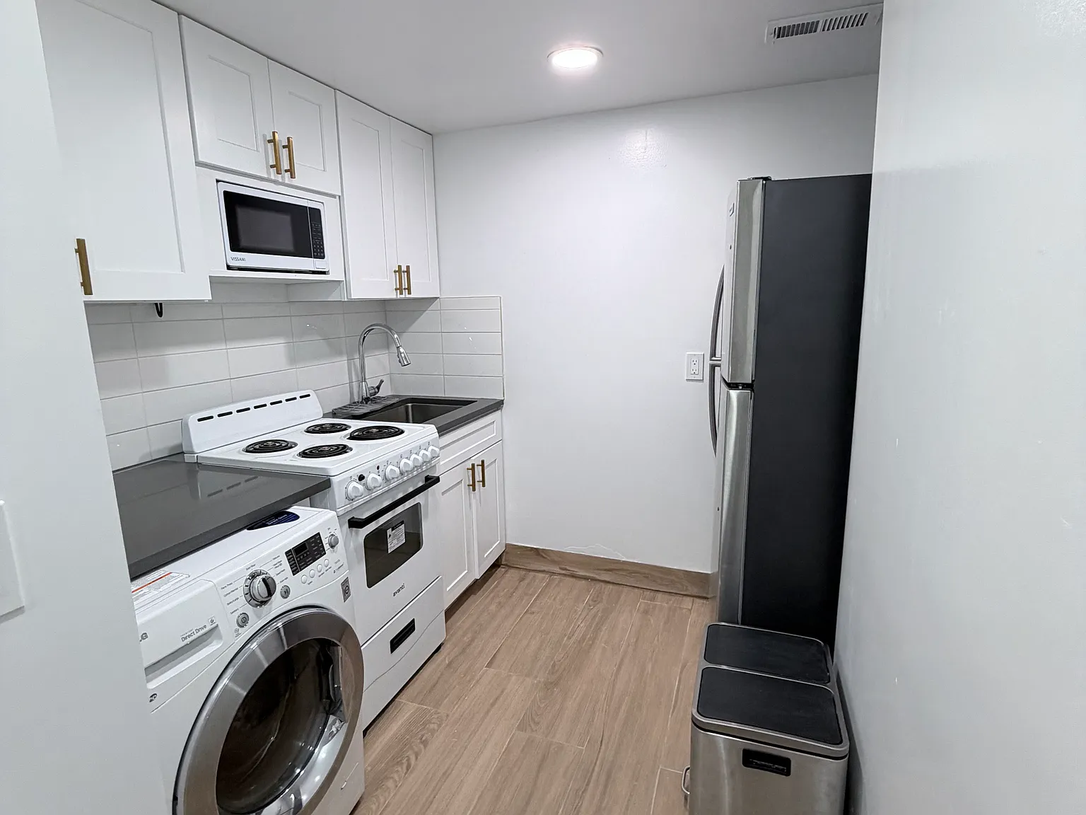 1 bed, 800 sqft, $2,150 — Photo 2