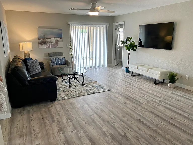 3757 Hollister Dr — Photo 2