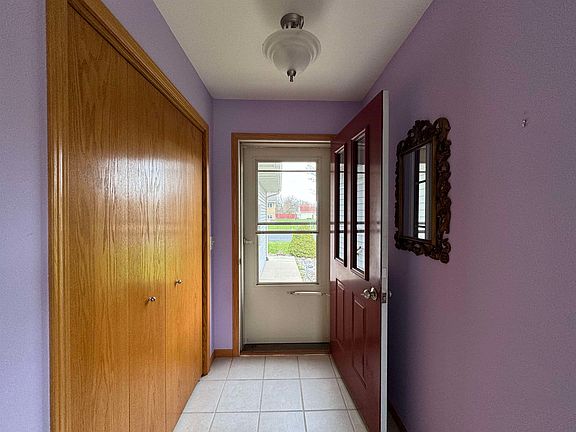 2nd image of 1706 Bates St