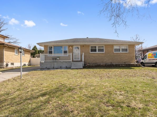 777 N Lombard St, Elmhurst, IL 60126
