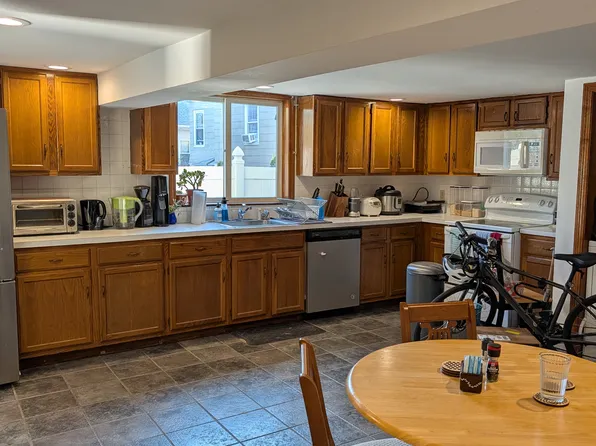 40 Columbus Ave APT B, Somerville, MA 02143