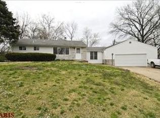 210 Streiff Ct, Ballwin, MO 63021