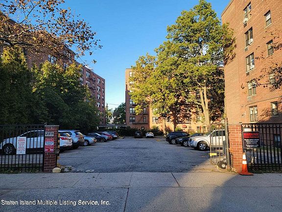3rd image of 100 Colfax Ave APT 2W