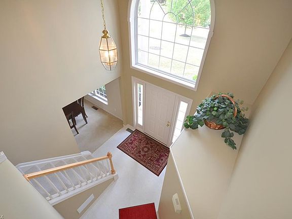 2nd image of 3524 Trailview Ct