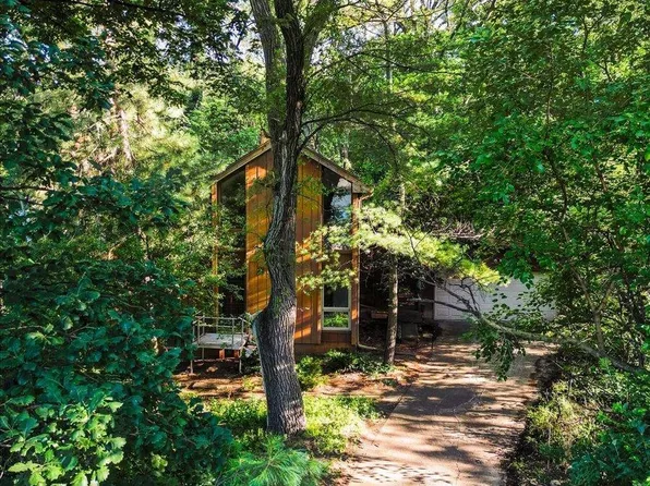 7629 Wirt St, Omaha, NE 68134