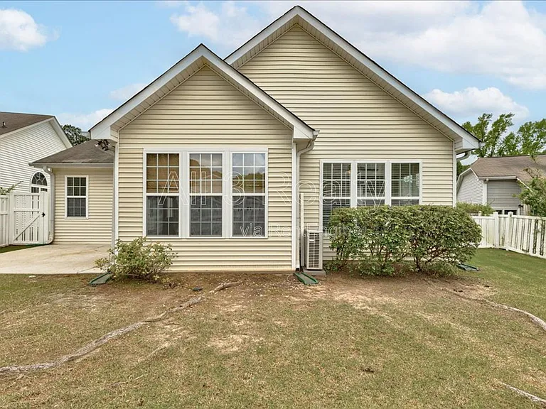 1033 Pinehurst Dr — Photo 43