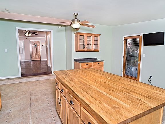 3rd image of 9736 Lemona Ave
