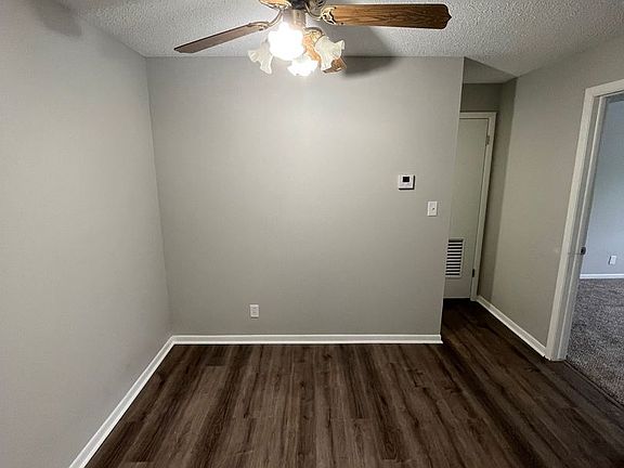 3rd image of 2332 N Cotner Blvd #7