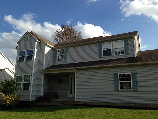 2nd image of 916 Cornell Ct