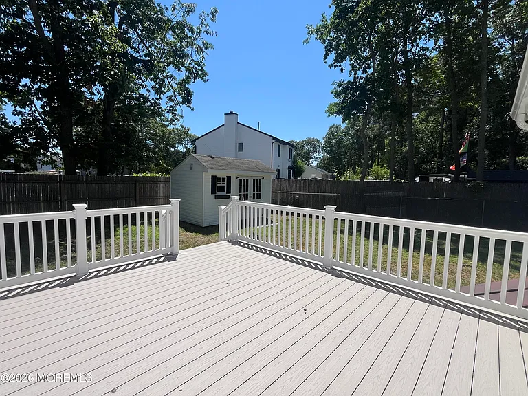 22 Locust Ct — Photo 16