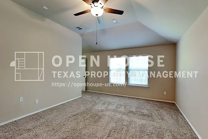 5561 Spring Ridge Dr — Photo 10