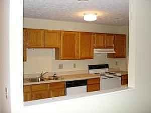 3rd image of 310 Carrington Pl APT 105