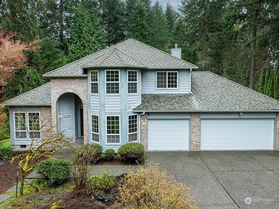 Welcome home to this private 1.27 acre lot and charming 2 story residence.>