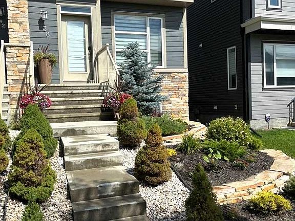 3rd image of 38 Sage Bluff Gate NW