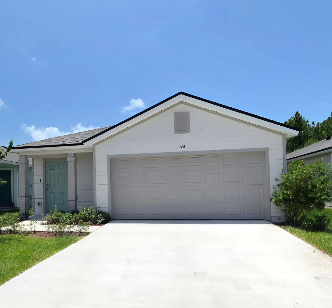 Beautiful 4 Bedroom in desirable Grand Reserve Community — Photo 1