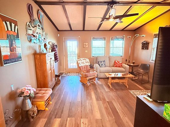 2nd image of 101 Mimbres Dr