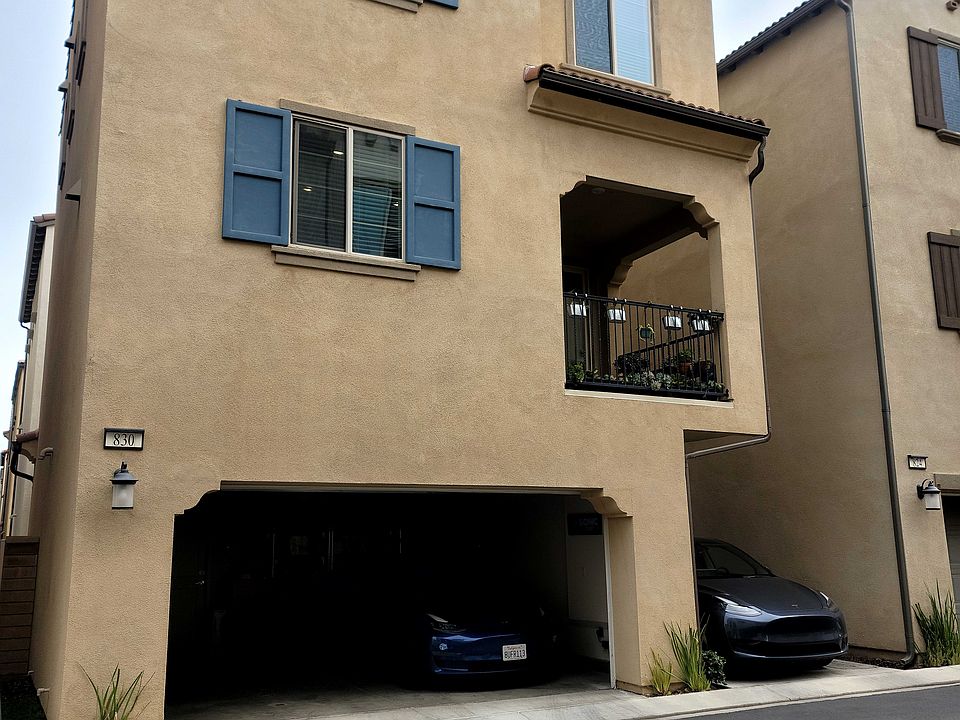 2 car garage , direct access to home