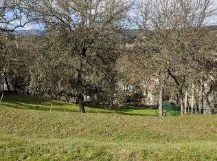 2353 Lakeview Dr, Bradley, CA 93426