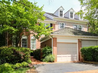 9479 Turnberry Dr, Potomac, MD 20854