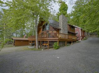 6790 W Bluff Dr, Keuka Park, NY 14478
