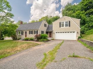 10 Carlida Rd, Groveland, MA 01834