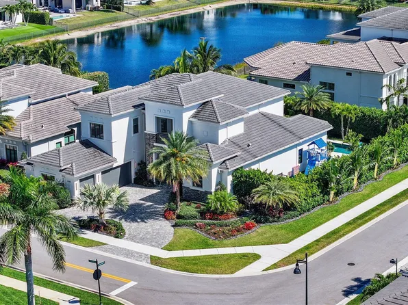 2560 NW 70th Boulevard, Boca Raton, FL 33496