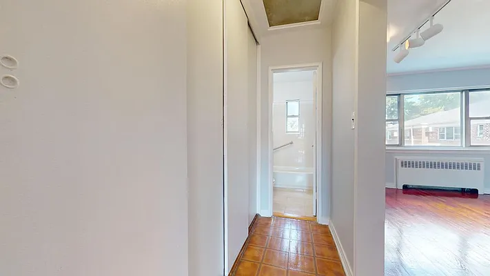 Sold by Metro Garden Realty NYC | media 20