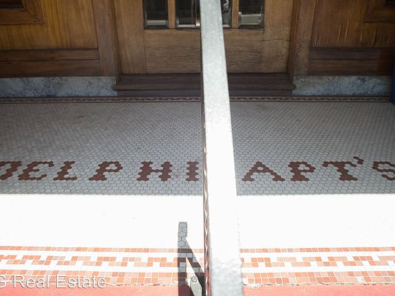 2nd image of 2119 Hearst Ave APT 03
