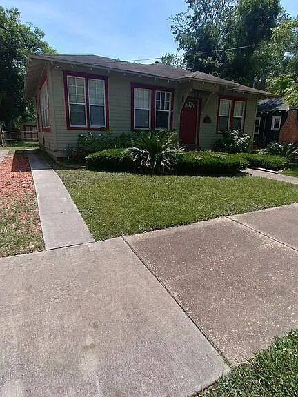 2886 Forbes St — Photo 2