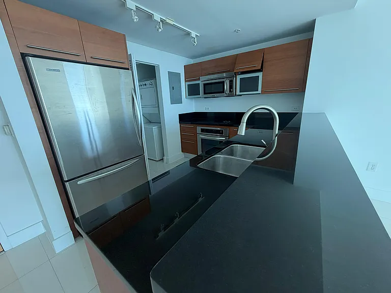244 Biscayne Blvd #240 — Photo 4