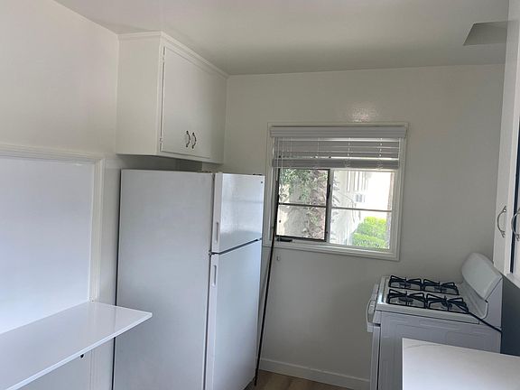 4th image of 1145 N Central Ave APT 7