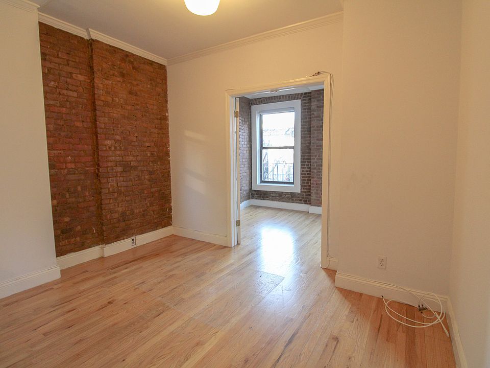 1st image of 260 Elizabeth St APT 11