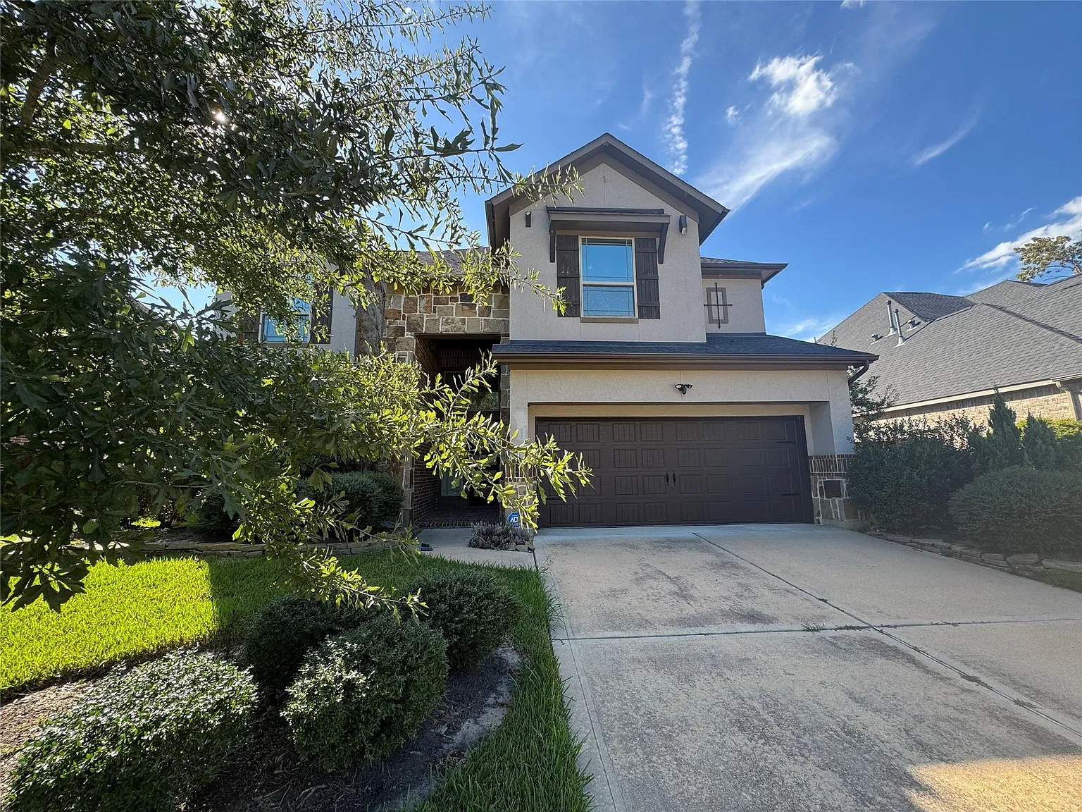 4 bed, 3.5 bath, 3417 sqft, $4,000 — Photo 1