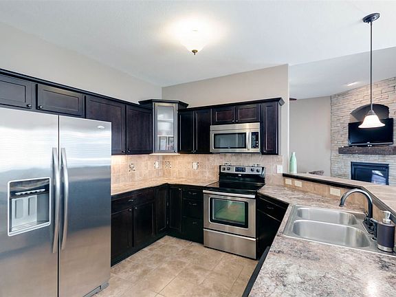 4th image of 1617 Fishermans Ln