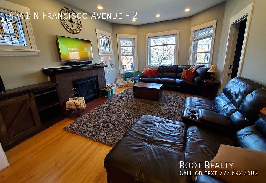 1st image of 4341 N Francisco Ave #2