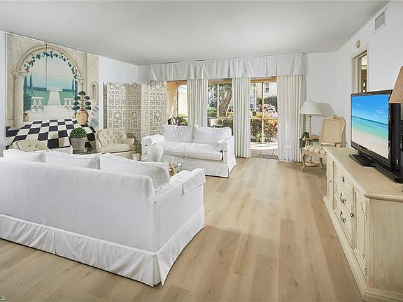 3rd image of 5635 Turtle Bay DR #I-7