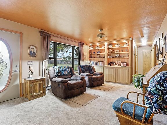 5th image of 4851 Whittier Rd